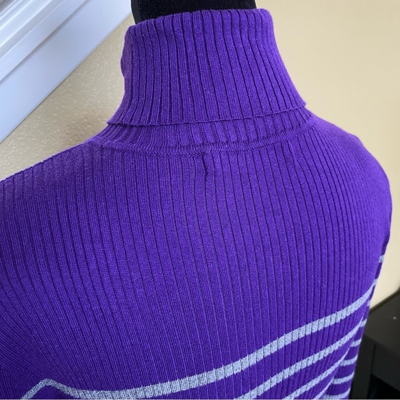 Ralph Lauren Turtleneck - Picture 6 of 10